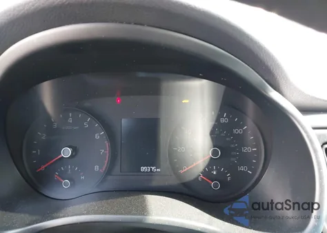 2020 Kia Rio 5-Door S z USA, uszkodzony, nr VIN 3KPA25AD2LE307033